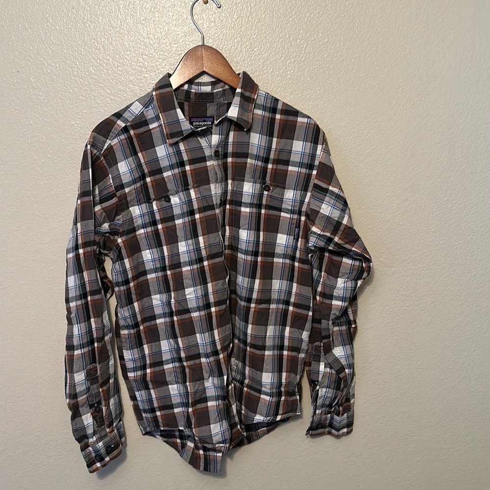 Patagonia plaid long sleeve button down Small